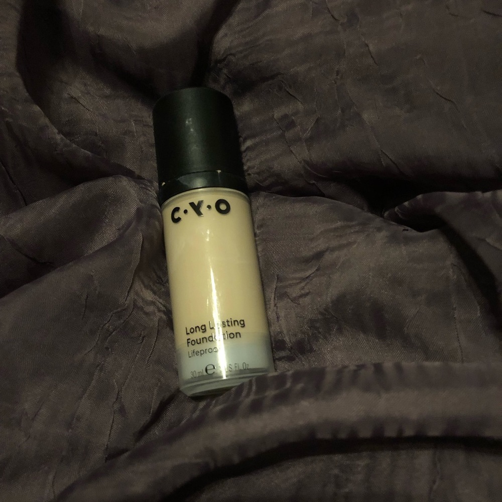 CYO Lifeproof Foundation 101